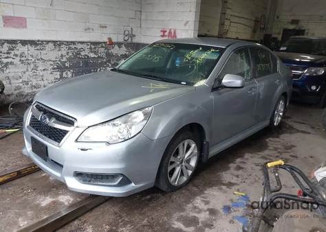 2014 Subaru Legacy 2.5I Premium из США, поврежденный, VIN 4S3BMBC61E3034561